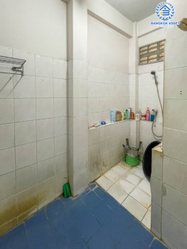 *****อาคารพาณิชย์สองย่านกรุงเทพฯ อาคารพาณิชย์ ซอยเพชรเกษม65/1 เนื้อที่กว้าง 17 ตร.ว. ฟังก์ชัน 3 ห้องนอน 3 ห้องน้ำ ที่จอดรถ 1 คัน ตั้งบนทำเลที่อยู่ชุมชน ทำการค้าขายได้ ใกล้ห้างสรรพสินค้า โรบินสันบางแคและบิ๊กซี เพชรเกษม เชื่อมต่อถนนเพชรเกษม